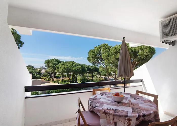 Tenis Golfmar ヴィラモウラ