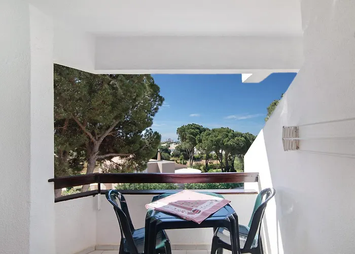 Tenis Golfmar ヴィラモウラ