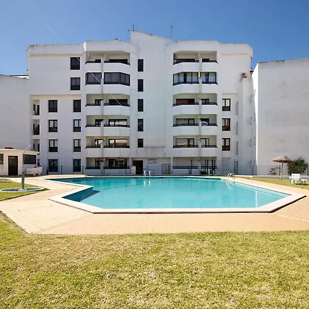 Tenis Golfmar Apartment *